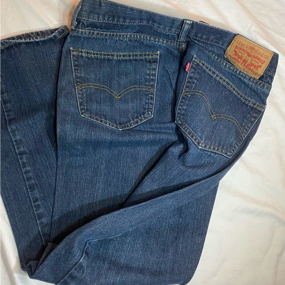Mens Levi’s straight leg jeans. 32x34.